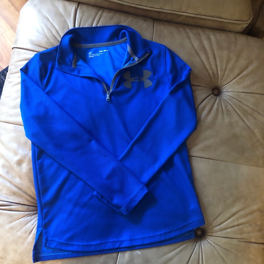 Under Armour Boys Size Medium half zip pullover